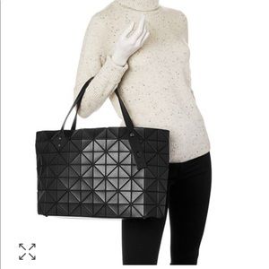 Brand New Never Worn Bao Bao Large Tote Black